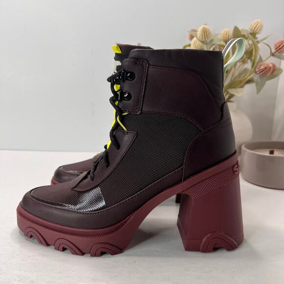 Sorel Brex Heel Lace Waterproof Boot Black/Maroon Women 7.5 Tried on - Picture 3 of 11